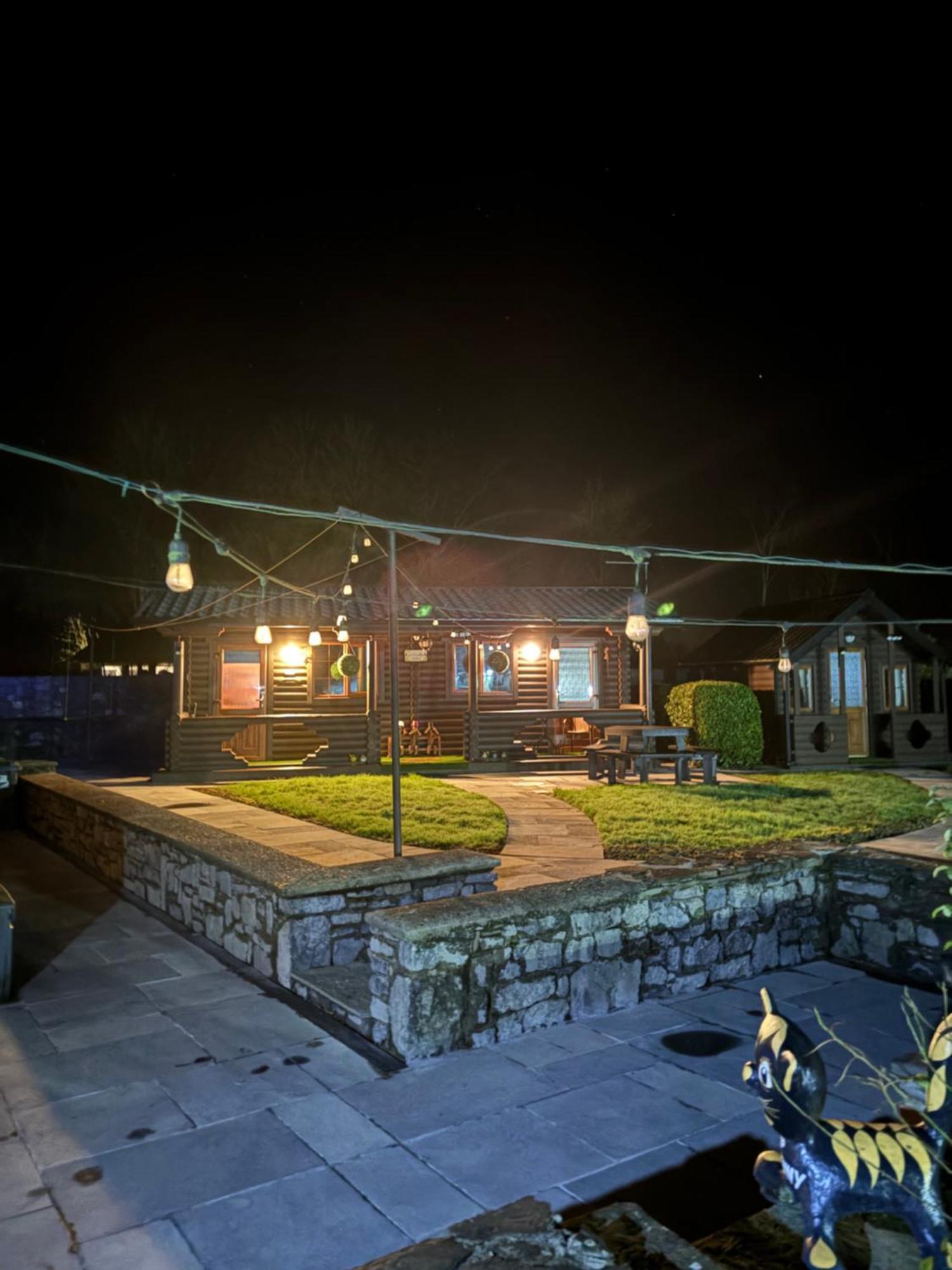 קילקני Cosy Countryside Log Cabin מראה חיצוני תמונה